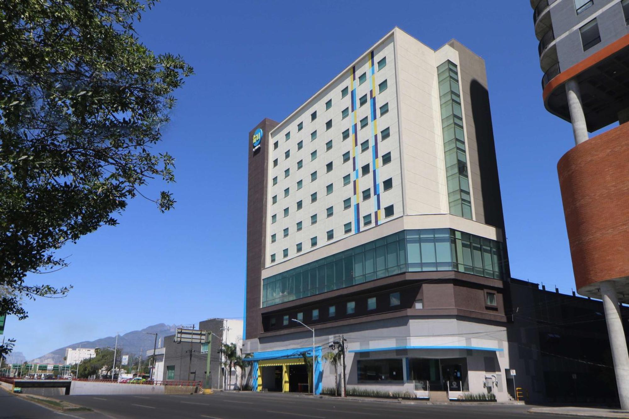 Tru By Hilton Monterrey Fundidora Hotel Exterior foto